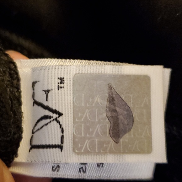 Diane Von Furstenberg | Black V-Neck Sheath Dress Sz 8 - Picture 9 of 11